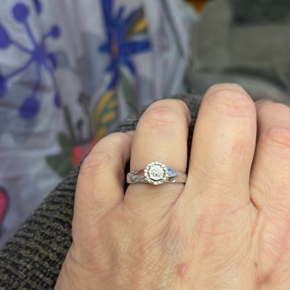 SS925 Diamond Ring - Picture 1 of 8